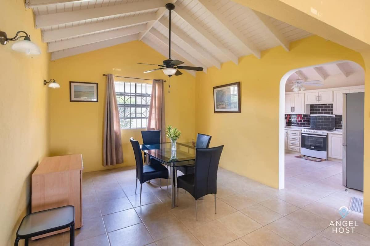 Beachy Cottage I Kitchen I Wi-Fi I Shaded Cabana I Parking Saint Philip Exterior foto